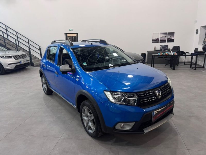 DACIA SANDERO 0.9 TCE 90cv STEPWAY / PHASE 2 ✅ 25 000km ✅ 1 ere MAIN ✅ GPS / CLIM / RADAR DE RECUL 