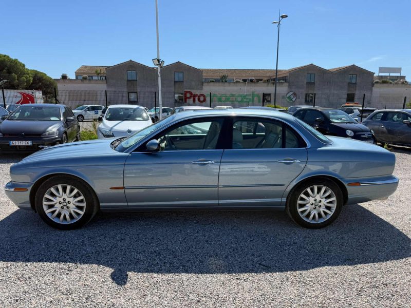 JAGUAR XJ6 3.0L i 238CV full options