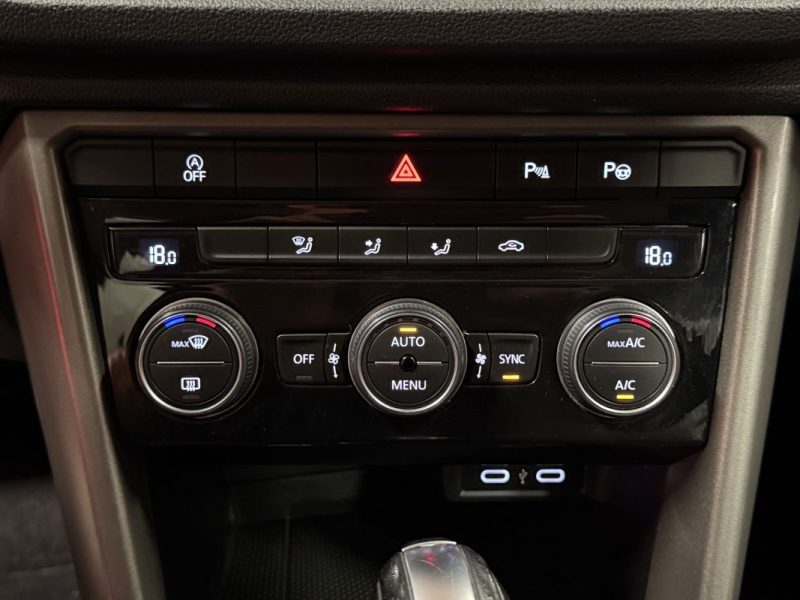 VOLKSWAGEN T-ROC 1.5 TSI EVO 150CV LOUNGE BUSINESS DSG7 - 1ère Main - Excellent état -