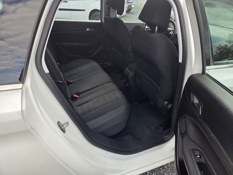 PEUGEOT 308 SW II 1.2 130cv 2015 MOTEUR NEUF 