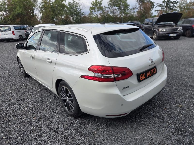 PEUGEOT 308 SW II 1.2 130cv 2015 MOTEUR NEUF 