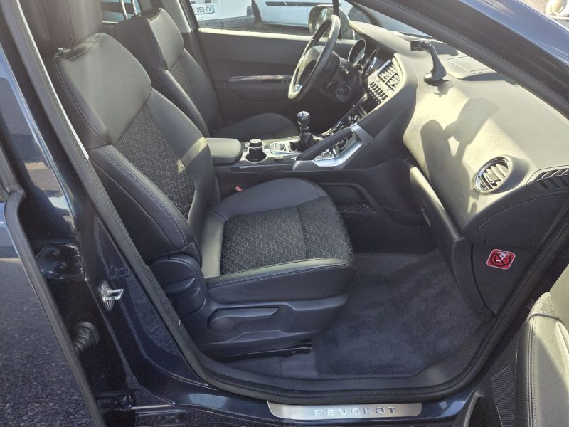 PEUGEOT 3008 1.6 HDI 115 ALLURE  2014 145000 km 