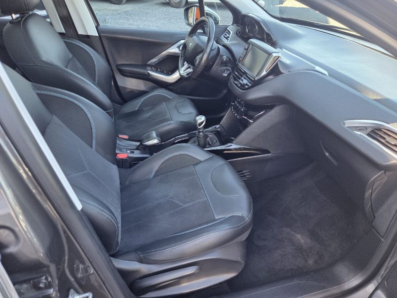 PEUGEOT 2008 1.6 BLUE HDI 120 CROSSWAY 2017 110000 km 
