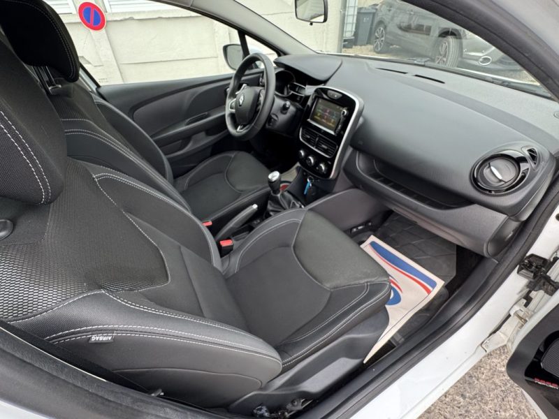 RENAULT CLIO 0.9 TCE 90Ch PACK LIMITED 99000Km 1er MAIN