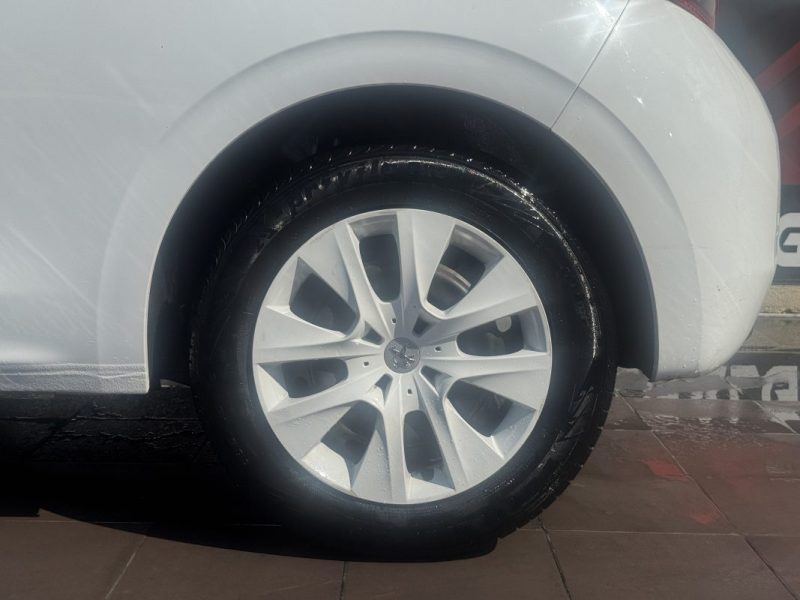 PEUGEOT 208 I 1.0 VTI 999CM3 68CV  2016