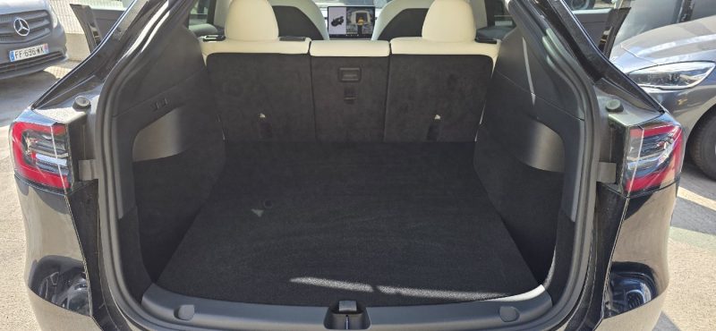TESLA MODEL Y DUAL MOTOR / LONG RANGE AWD 