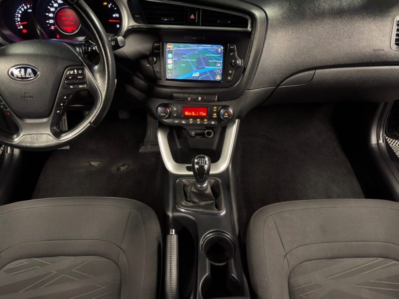 KIA CEE D 1.0 T-GDI 120 Cv - APPLE & ANDROID / CAMERA - GARANTIE 12 MOIS NATIONALE