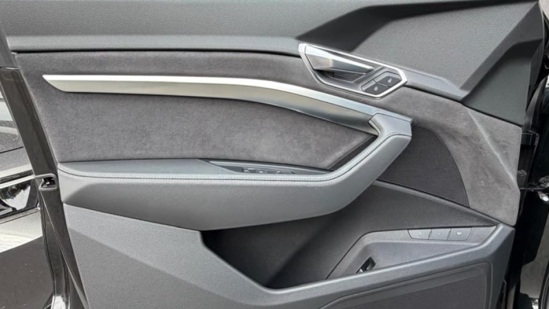 AUDI E-TRON 55 QUATTRO 2023 S LINE 408cv PREMIERE MAiN