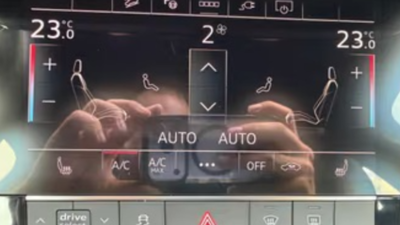 AUDI E-TRON 55 QUATTRO 2023 S LINE 408cv PREMIERE MAiN