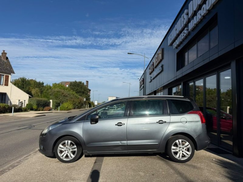 Peugeot 5008 1.6 HDi 112Ch Allure