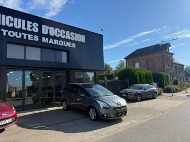 Peugeot 5008 1.6 HDi 112Ch Allure