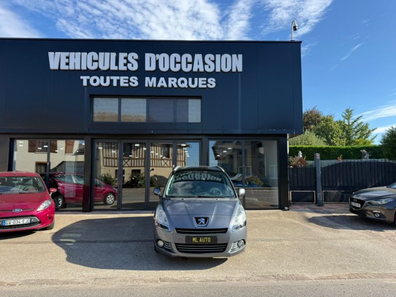 Peugeot 5008 1.6 HDi 112Ch Allure