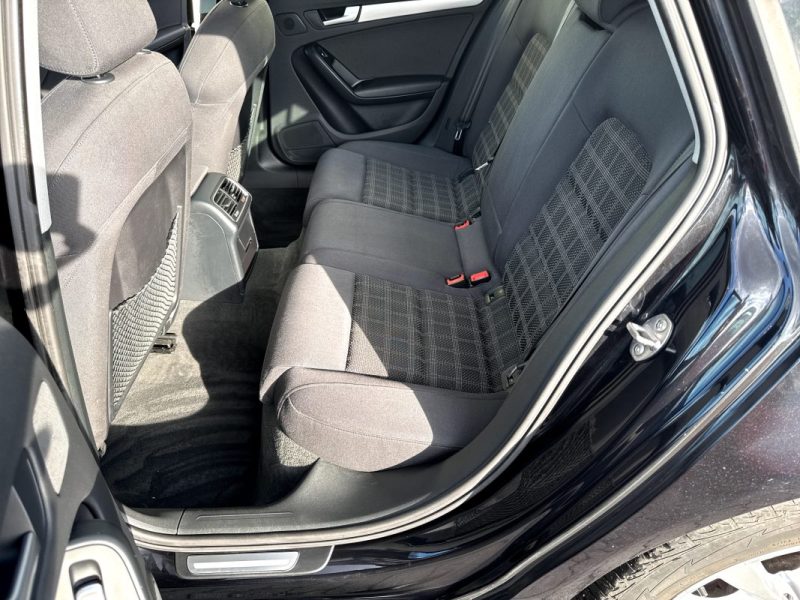 AUDI A4 AVANT S LINE 2.0L TDI 150CH GARANTIE 12 MOIS G