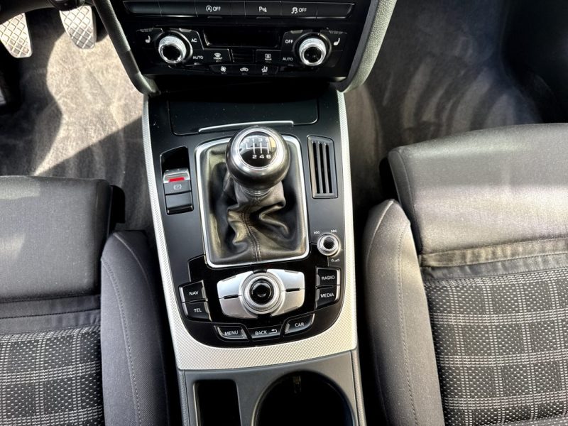 AUDI A4 AVANT S LINE 2.0L TDI 150CH GARANTIE 12 MOIS G