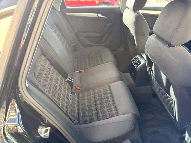 AUDI A4 AVANT S LINE 2.0L TDI 150CH GARANTIE 12 MOIS G
