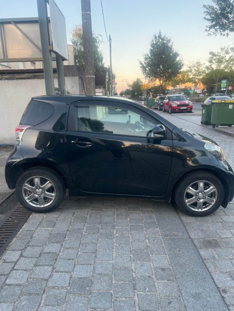 TOYOTA IQ 1.0 2010