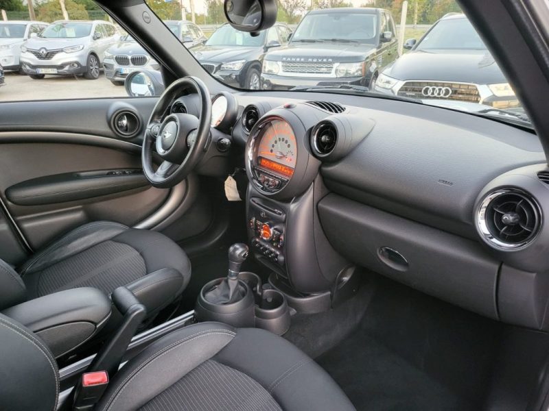 MINI COUNTRYMAN COOPER SD 143 PACK JCW BA 2013
