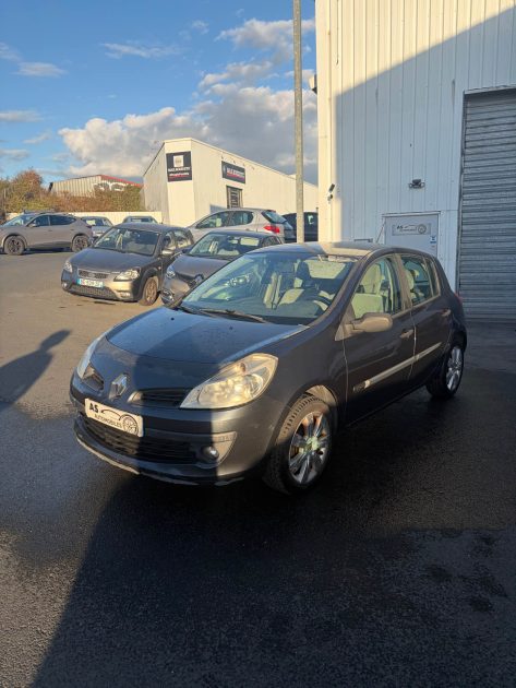 RENAULT CLIO III CONFORT DYNAMIQUE 1.5DCI 70CH