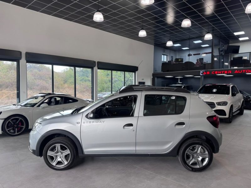DACIA SANDERO 0.9 TCE 90cv STEPWAY ✅ 3 300km ✅ 1 ERE MAIN ✅ ETAT NEUF ✅FAIBLE KILOMETRAGE 