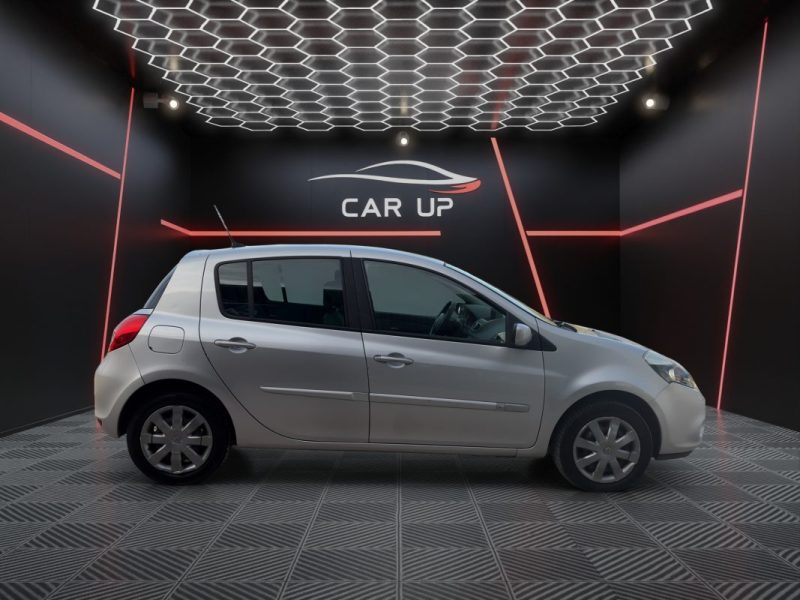 RENAULT CLIO III 1.5 dCI 85 cv BVA