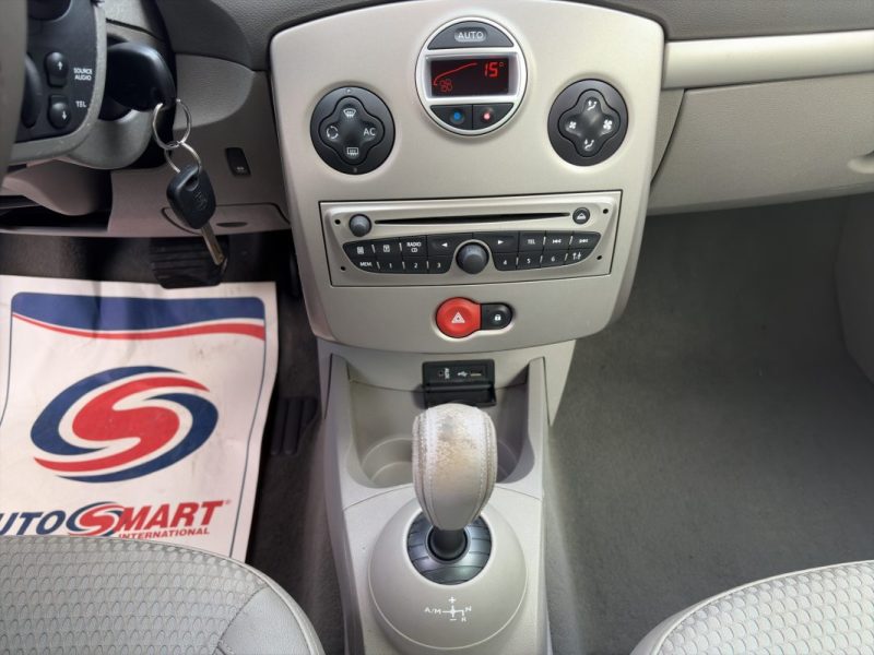 RENAULT CLIO III 1.5 dCI 85 cv BVA