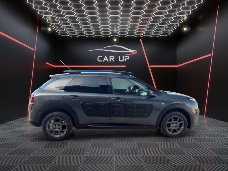 CITROEN C4 CACTUS 1.6 BlueHDI 99 cv Shine Caméra de recul