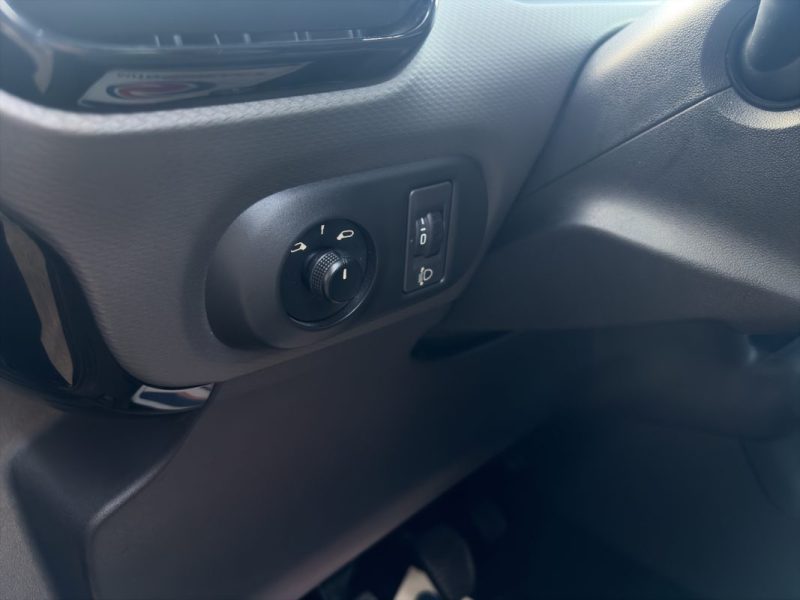 CITROEN C4 CACTUS 1.6 BlueHDI 99 cv Shine Caméra de recul