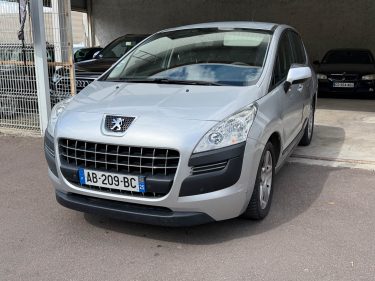 PEUGEOT 3008 1.6 HDI 