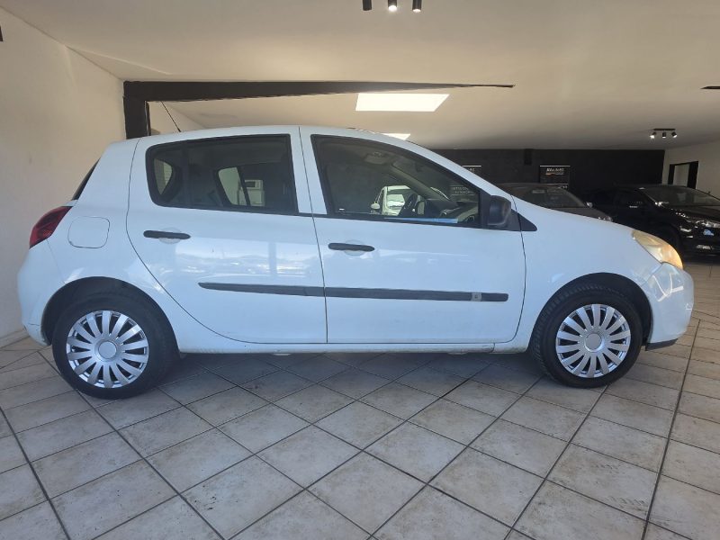 RENAULT CLIO III 1.2 75ch Essence 2011-Embrayage neuf-CT OK-Garantie 12mois ou 15000km