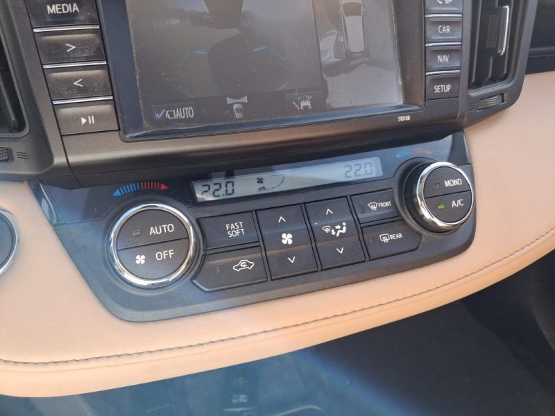 TOYOTA RAV4 2.0 D4D 143 CV 4X2 DESIGN 