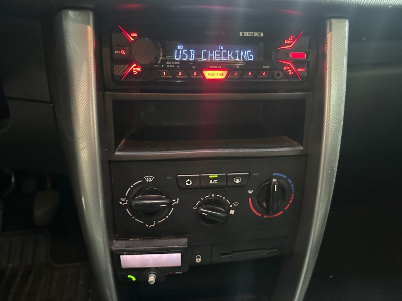 PEUGEOT 207 1.4 HDI 70 STYLE  2008