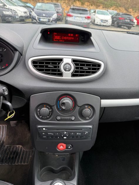 RENAULT CLIO 1.5 DCI 75 SOCIETE 2 PLACES 3490 TTC