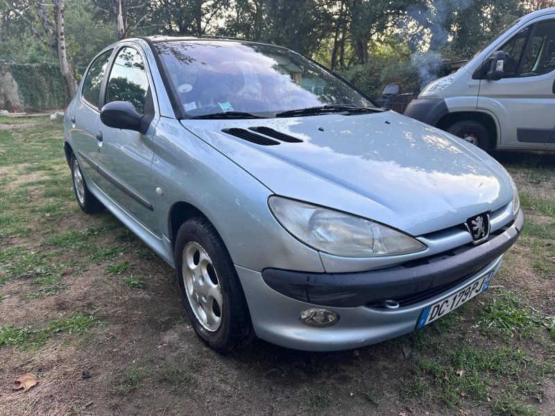 PEUGEOT 206 1.6 TU  B.A. 2002