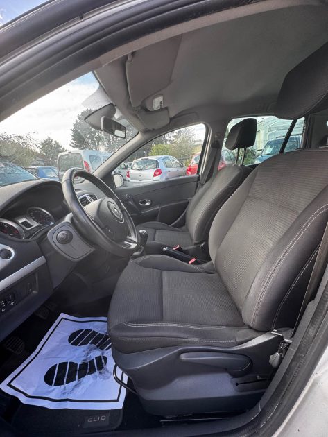 RENAULT CLIO 1.2 75 CH DYNAMIQUE 2010