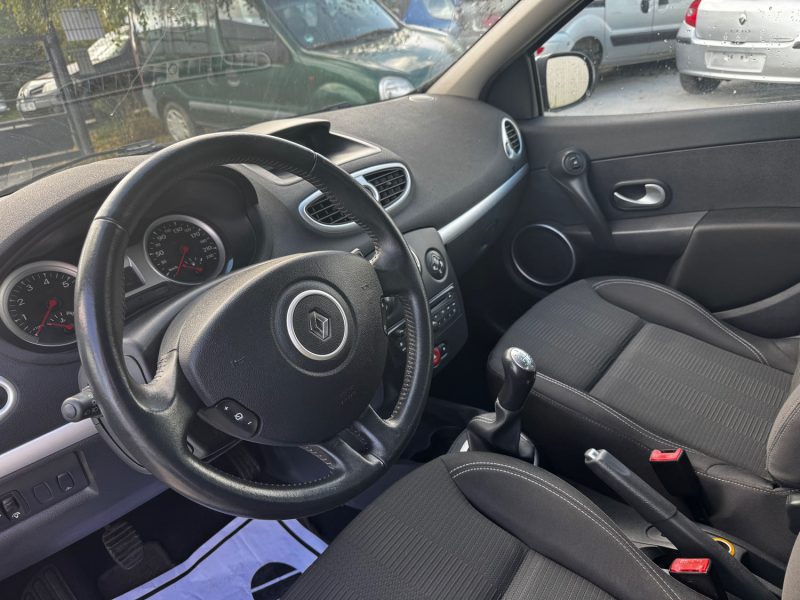 RENAULT CLIO 1.2 75 CH DYNAMIQUE 2010