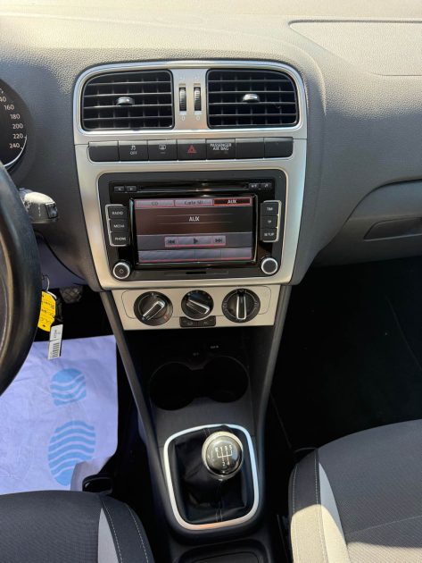 VOLKSWAGEN POLO V 1.4 2014