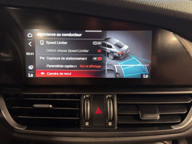 ALFA ROMEO GIULIA 2.0 200 Cv - APPLE & ANDROID / TOIT OUVRANT - GARANTIE 12 MOIS NATIONALE