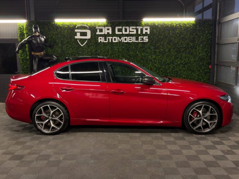 ALFA ROMEO GIULIA 2.0 200 Cv - APPLE & ANDROID / TOIT OUVRANT - GARANTIE 12 MOIS NATIONALE