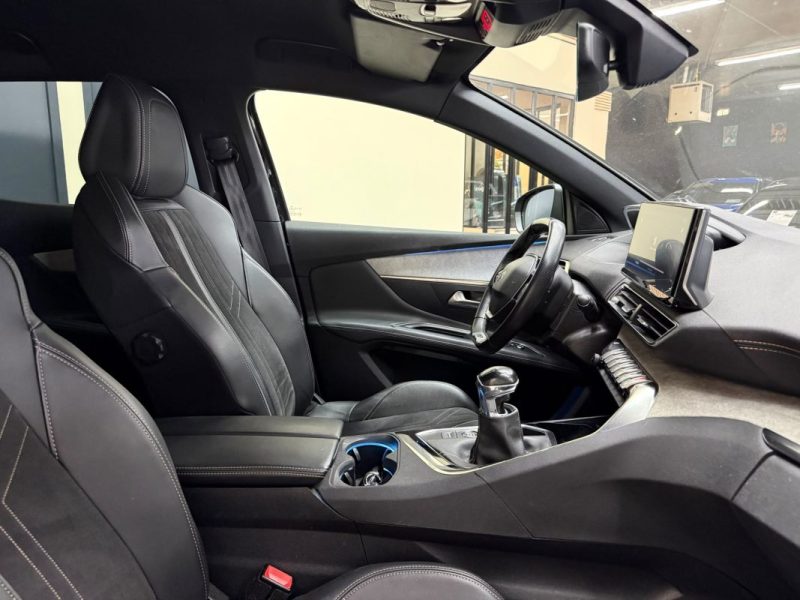 PEUGEOT 3008 1.5 BLUEHDI 130 GT 2021