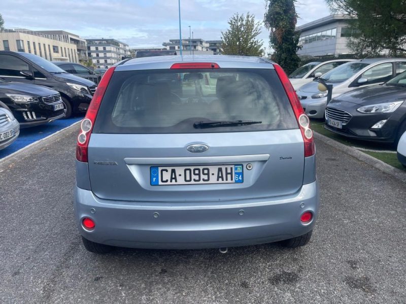 FORD FIESTA 5 1.4I 16V 80 CH