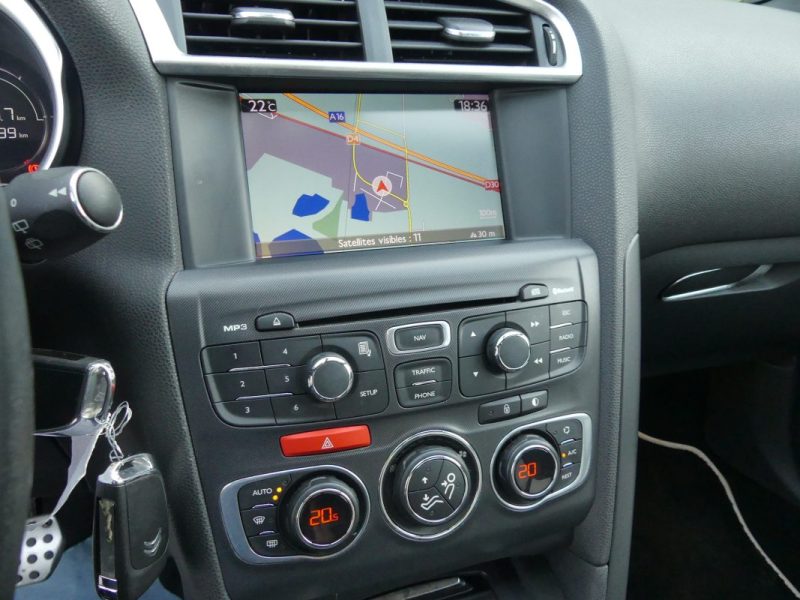 CITROEN DS4 1.6 HDI 110 SO CHIC BMP6 2011