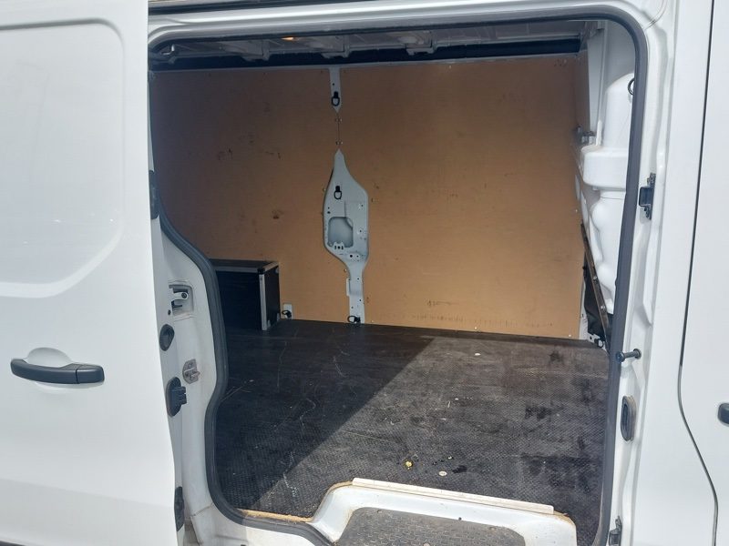 RENAULT TRAFIC III CAMIONNETTE 2.0 DCI 130  06/2023 PRIX TTC : 22990 € PRIX HT : 19158 € :