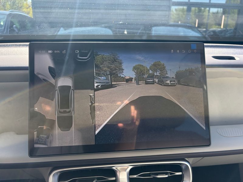 LEAPMOTOR B10 /CAMERA 360/CARPLAY/TOIT PANO
