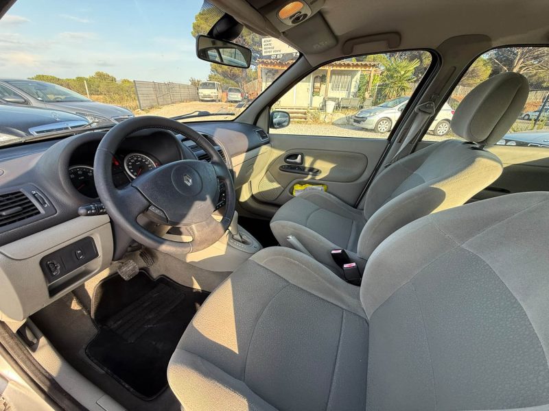 RENAULT CLIO CONFORT AUTHENTIQUE 1.4 16V BA PROACTIVE