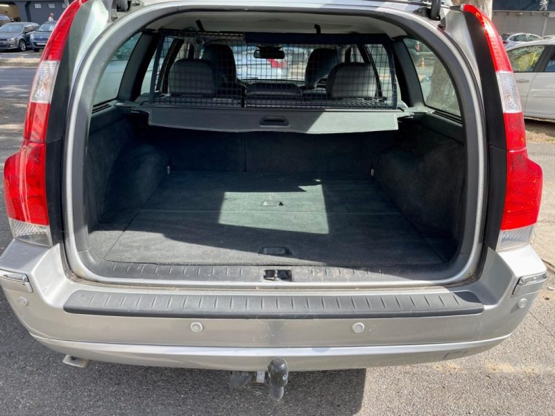 VOLVO V70 II 2.4 D5 2006