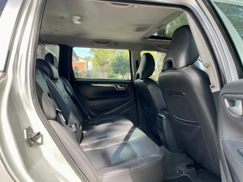 VOLVO V70 II 2.4 D5 2006