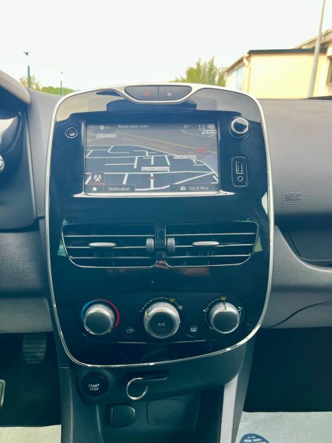 RENAULT CLIO IV LIMITED 0.9 TCE 90 2015