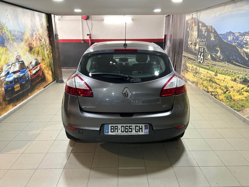 RENAULT MEGANE III 5 PORTES 1.5 DCI BVA 2011