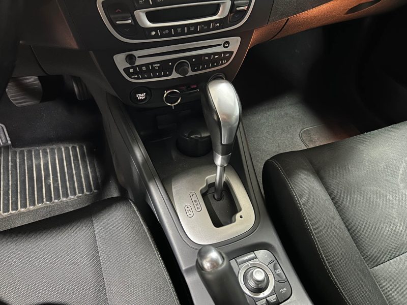 RENAULT MEGANE III 5 PORTES 1.5 DCI BVA 2011