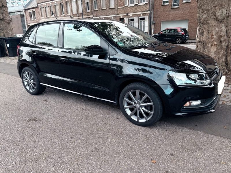 Volkswagen POLO 1.0 FRESH BLUEMOTION  1ère MAIN